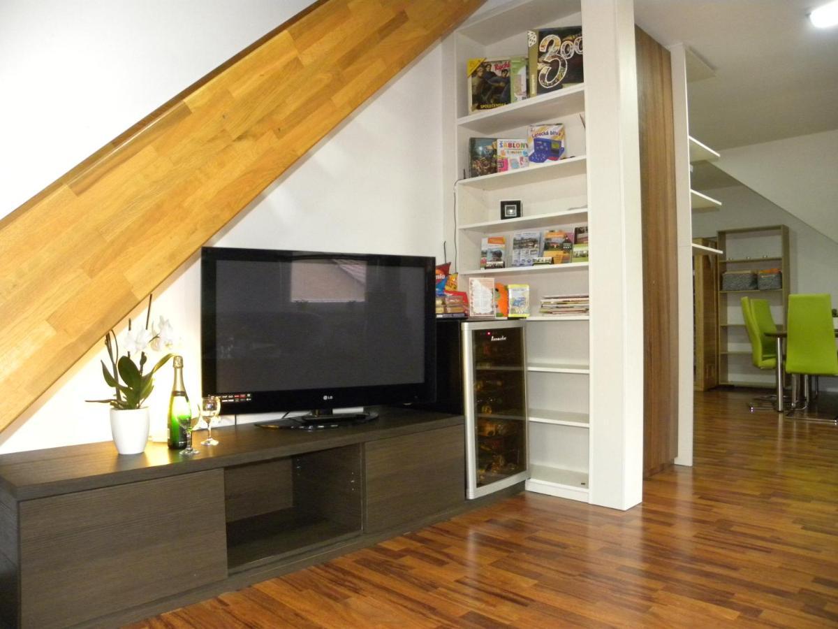 Apartment Wellness Vlckova מראה חיצוני תמונה